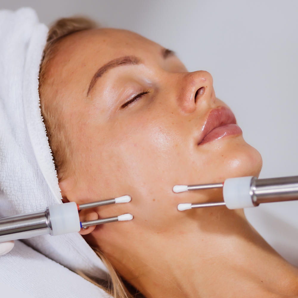 The Face Sculpt + Snatch